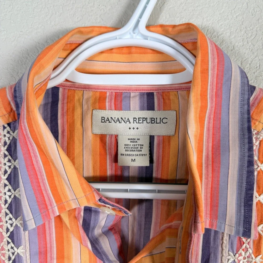 Banana Republic Button Up Shirt Mens‎ M Orange Purple Striped Embroidered SS